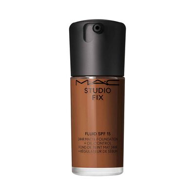 STUDIO FIX FLUID FPS 15 24HR MATTE FOUNDATION + OIL CONTROL (BASE DE MAQUILLAJE)